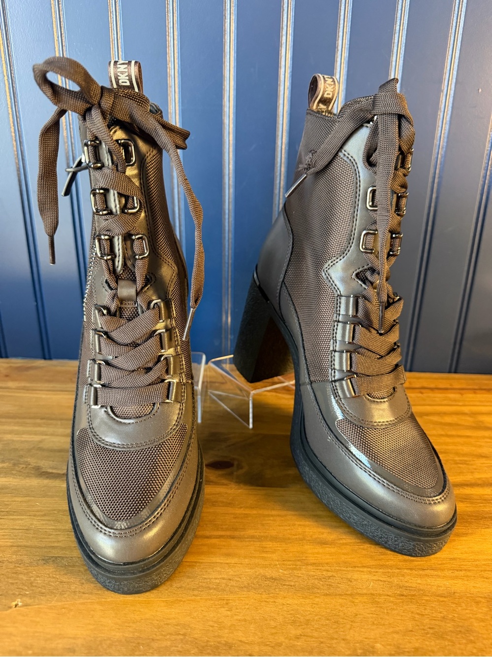 DKNY Dezzi Dark Brown Lace Up Platform Heeled Boots Size 7.5